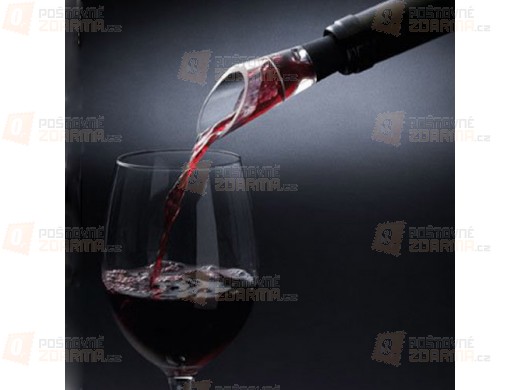 Stylová nálevka na víno