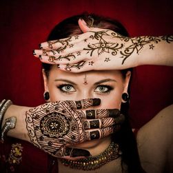 Henna egy ideiglenes tetoválás létrehozásához