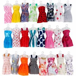 Set haljina za lutke - 12 komada