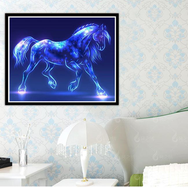 DIY obraz z kamínků - svítící kůň 1