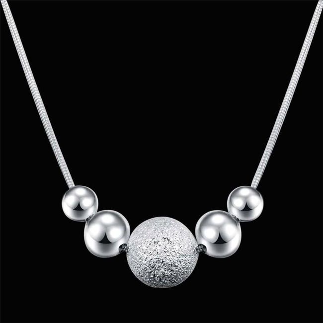 Luxusní náhrdelník s kuličkami 1