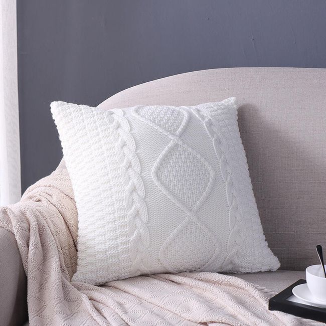 Jastučnica sa pletenim detaljima - 3 boje 1
