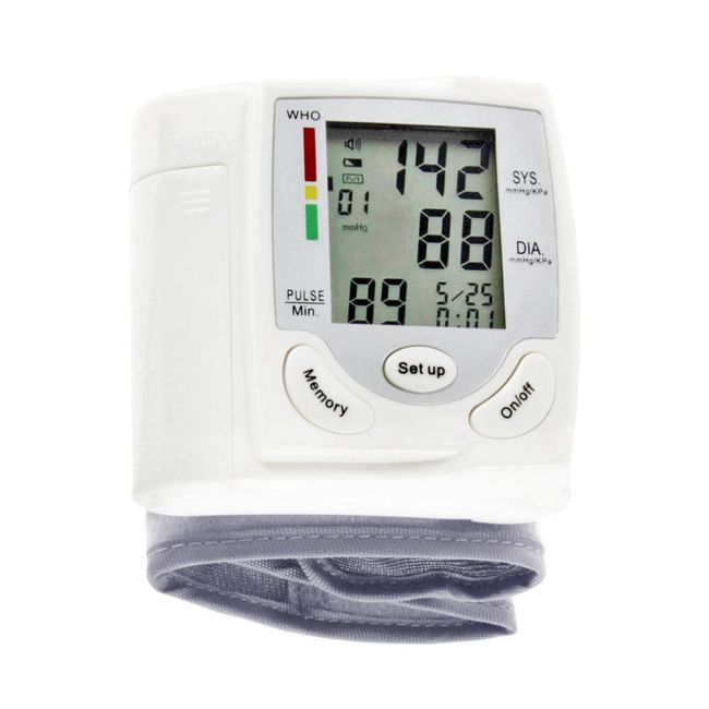 Digitális vérnyomásmérő és pulzusszám-mérő a csuklóján 1