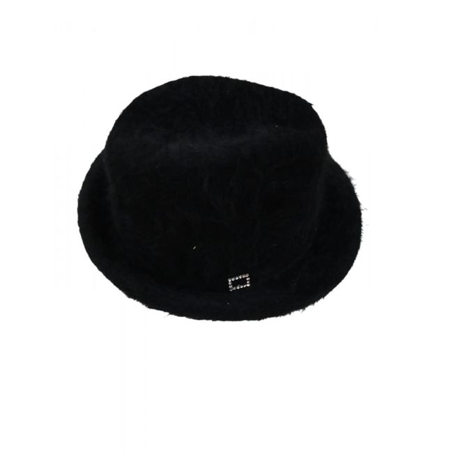 Дамска шапка с декоративна закопчалка ZO_262191 1