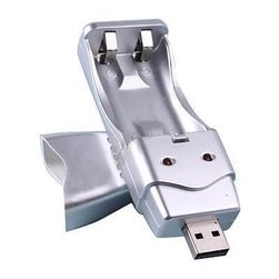 Přenosná USB nabíječka pro tužkové baterie AA/AAA Ni - MH