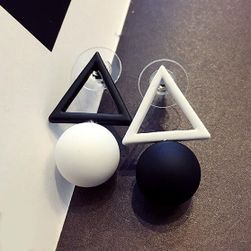 Geometrické náušnice v různé kombinaci barev