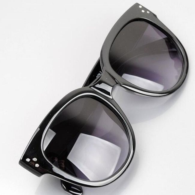 Sluneční brýle pro ženy - 2 styly 1
