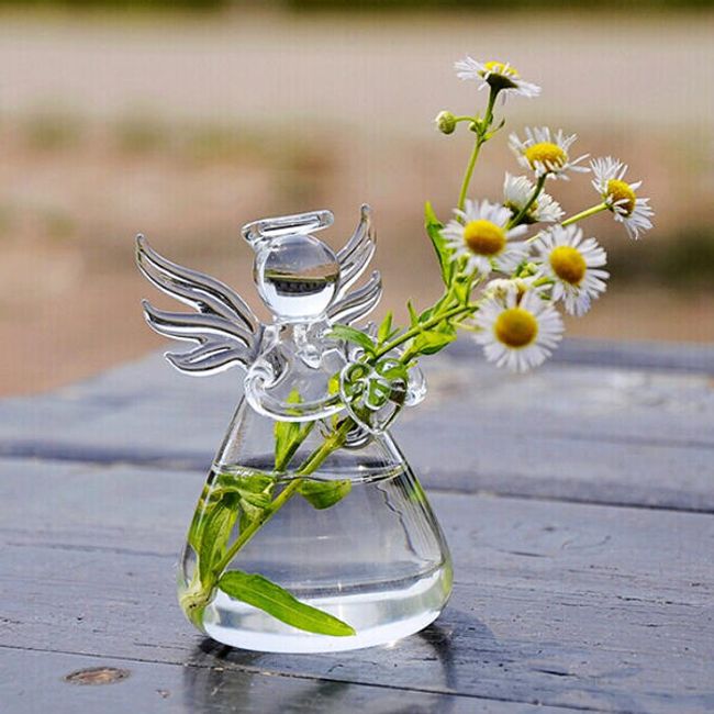 Piękny wazon w kształcie aniołka 1