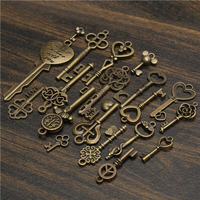 Set od 19 privezaka u obliku ključa 1