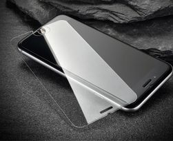 Tvrzené sklo se zaoblenými rohy pro modely iPhone