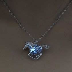 Ogrlica sa svetlećim konjićem - svetlo plava