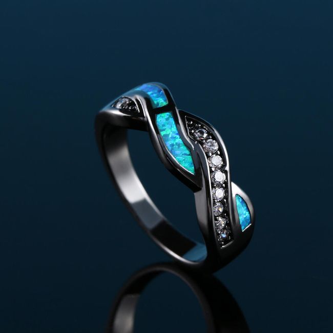 Дамски пръстен със сини камъни 1