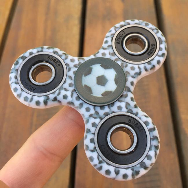 Fidget spinner pentru fanii fotbalului 1