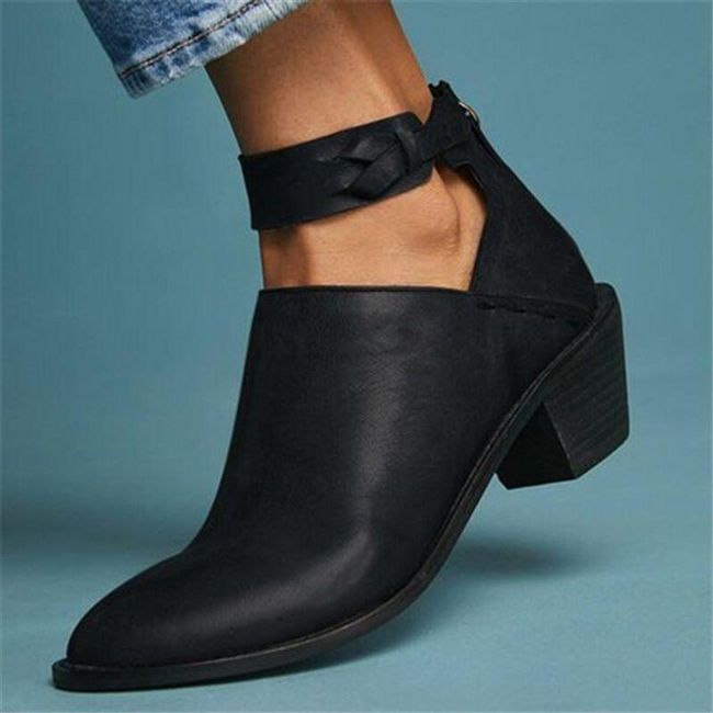 Dámske topánky na podpätku Magdalena BLACK, Veľkosti topánok: ZO_6cb22d16-b3c7-11ee-b045-8e8950a68e28 1