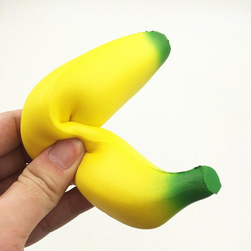 Rostoucí hračka v podobě banánu