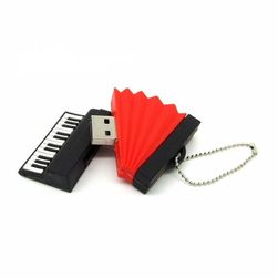 Flash disk ve tvaru hudebních nástrojů
