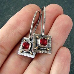 Modyle Retro kristály lógó fülbevaló nőknek hölgyeknek Vintage ezüst színű piros kő esküvői párt csepp fülbevaló ékszer ajándékokat SS_4000922705328