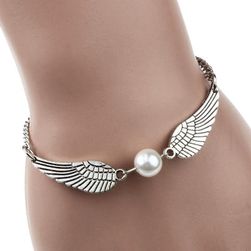 Damska bransoletka ze skrzydłami anioła i perłą