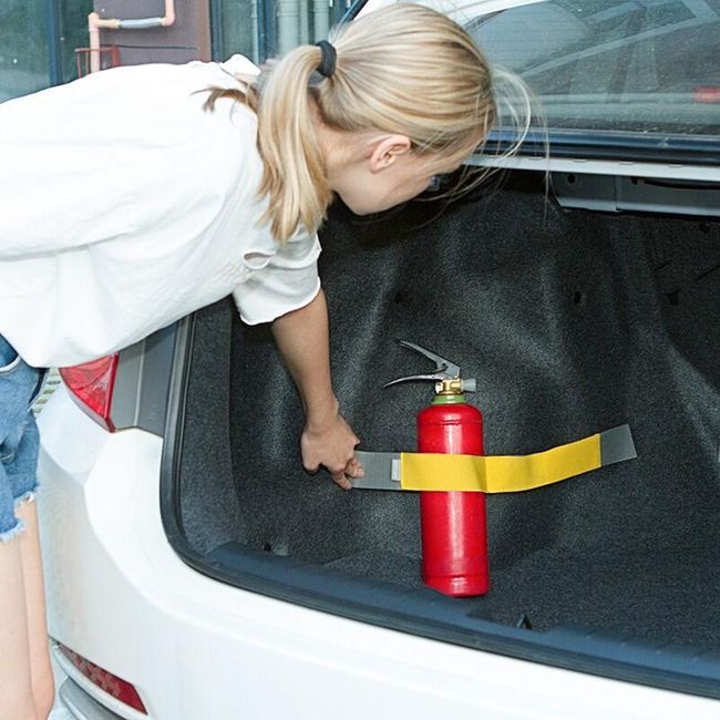 Elastický pás na suchý zip do kufru auta 1