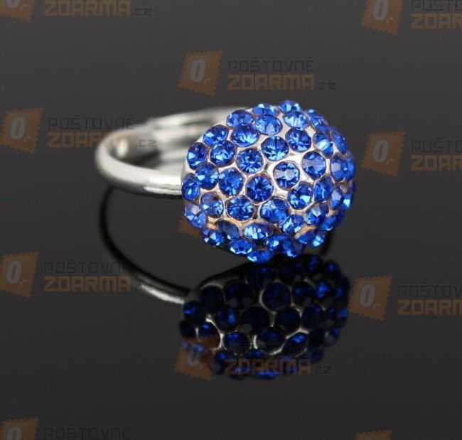 Kis kövekkel díszített gyűrű 1
