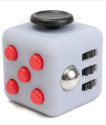 Antistresna kocka z različnimi gumbi - 4 različice