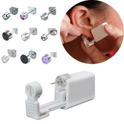 Apparatus for ear piercing TF1410