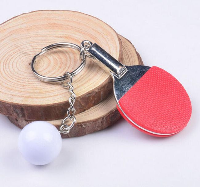 Obesek za ključe - veslo za ping pong z žogico 1