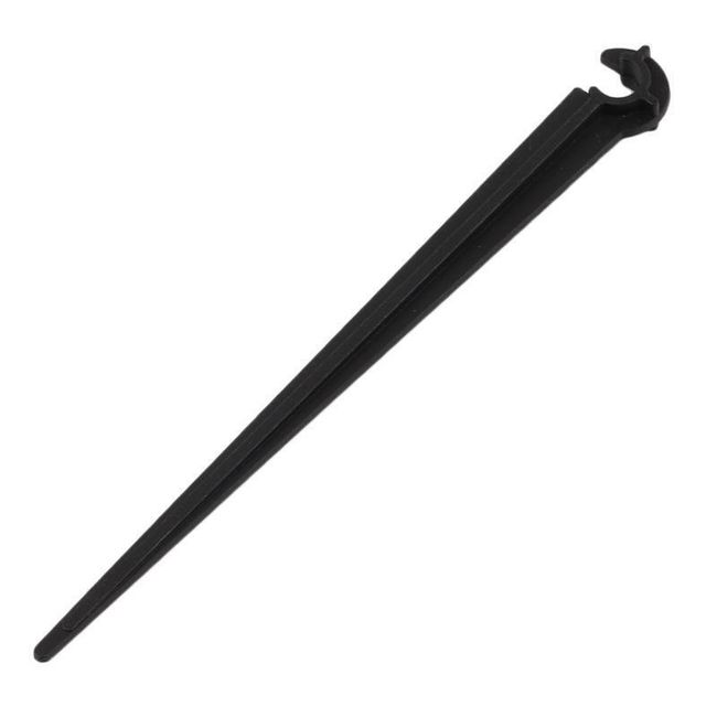 Háčky na zavlažovací hadičky 1