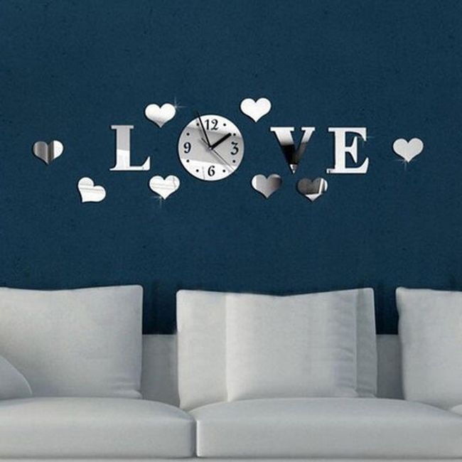 Ceas decorativ 3D cu litere si inimioare LOVE 1