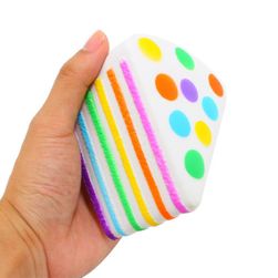 Antistresová hračka - barevný dortík