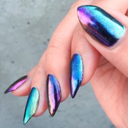 Pudră de unghii cu aspect metalic în diferite culori