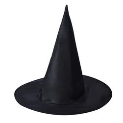 Czarny kapelusz czarownicy