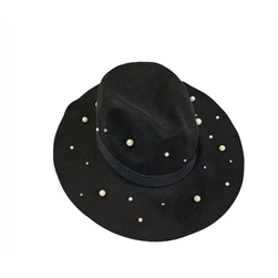 Dámsky klobúk s perlami, čierny ZO_255136