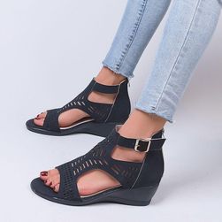 Woman's sandals Joann