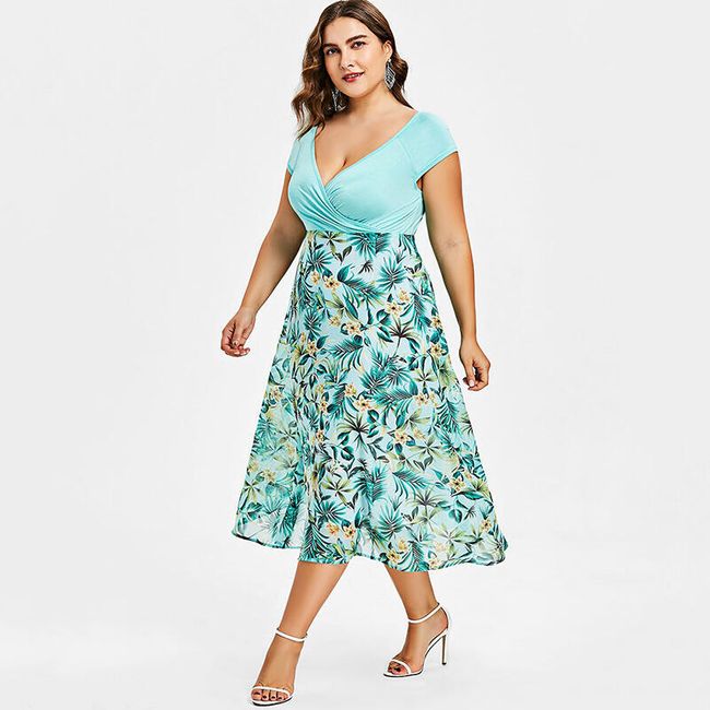 Rochie plus size cu fustă lungă 1