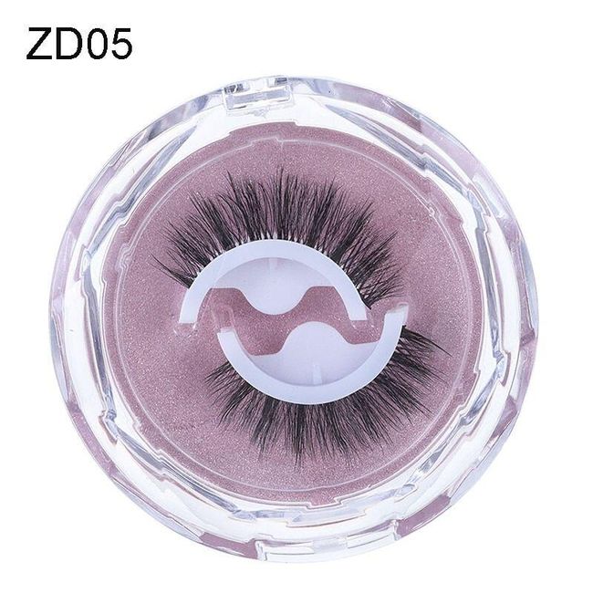 Self - adhesive false eyelashes Reya 1