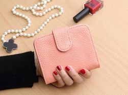 Divatos, műbőrből készült női pénztárca - különféle színekben