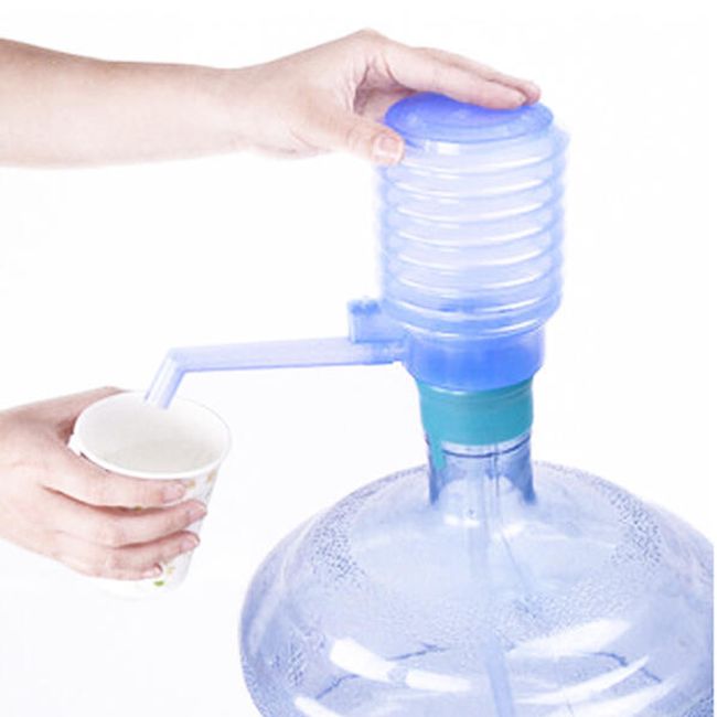 Pompă manuală pentru dozarea apei 1