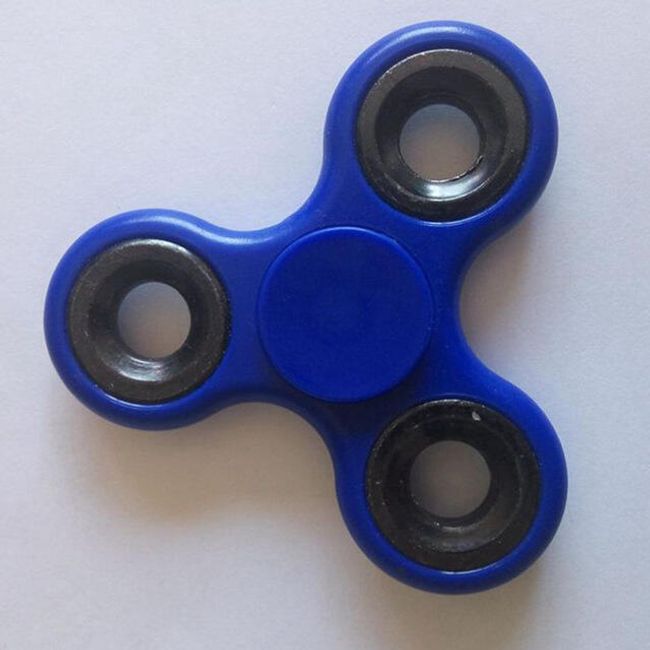 Fidget spinner cijena sales