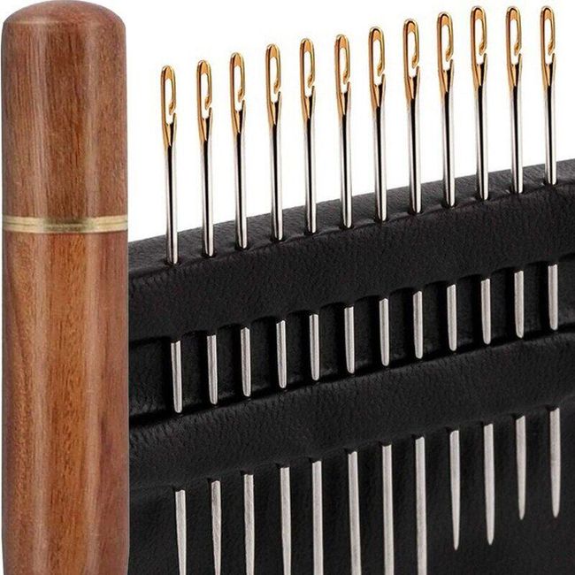 Set of sewing needles B125 1