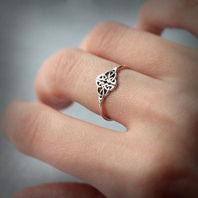 Дамски пръстен Mikia 1