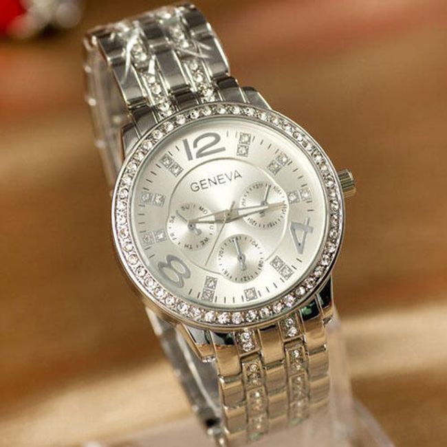 Luxusné hodinky GENEVA s čírymi kamienkami - 3 farby Strieborná 1