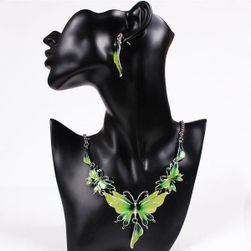 Set naušnica i ogrlice u obliku leptira