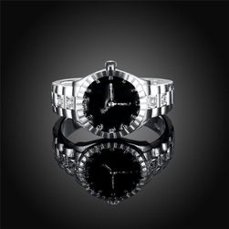 Prsten v designu hodinek