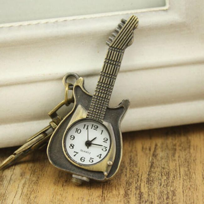 Klíčenka ve tvaru kytary s hodinkami 1