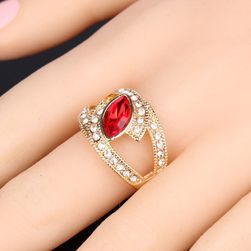 Дамски пръстен с червен камък - 4 размера