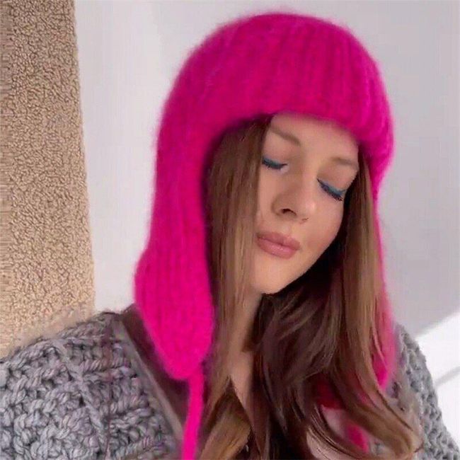 Дамска зимна шапка Sara 1