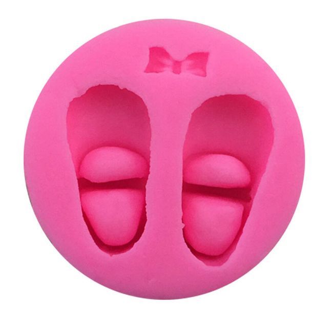 3D formička ve tvaru dětských botiček 1