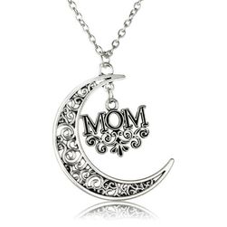 Ogrlica z luno in napisom MOM