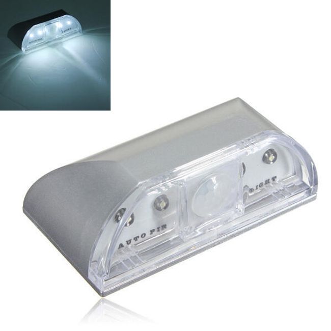 4 lumini LED cu senzor de mișcare 1